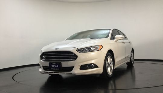 Ford Fusion SE 2014