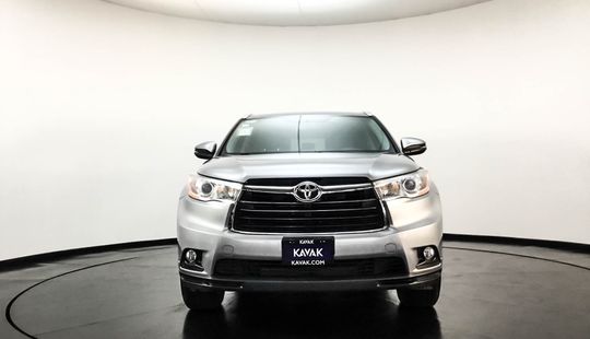 Toyota Highlander XLE 2016