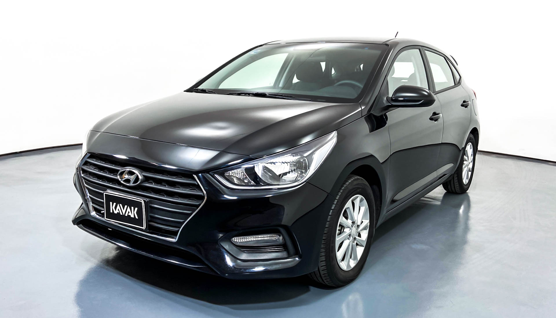 hyundai-accent-2019-36519-4150-km-precio-247999