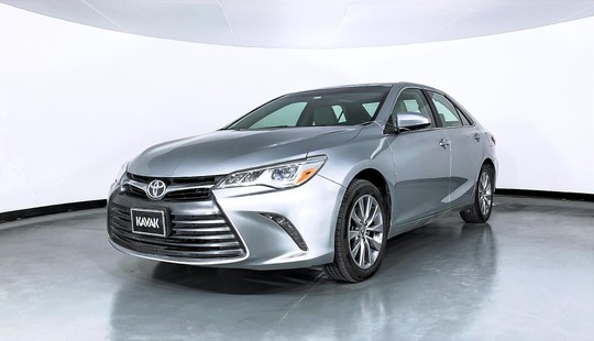 Toyota Camry XLE 2015