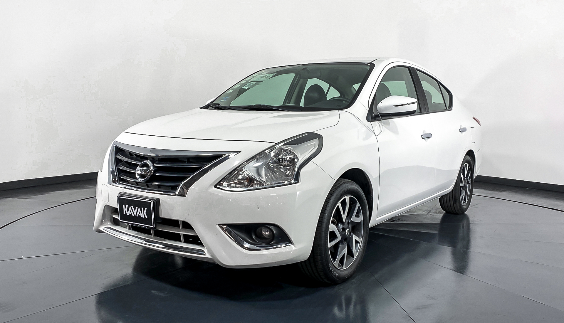 Nissan versa 2017