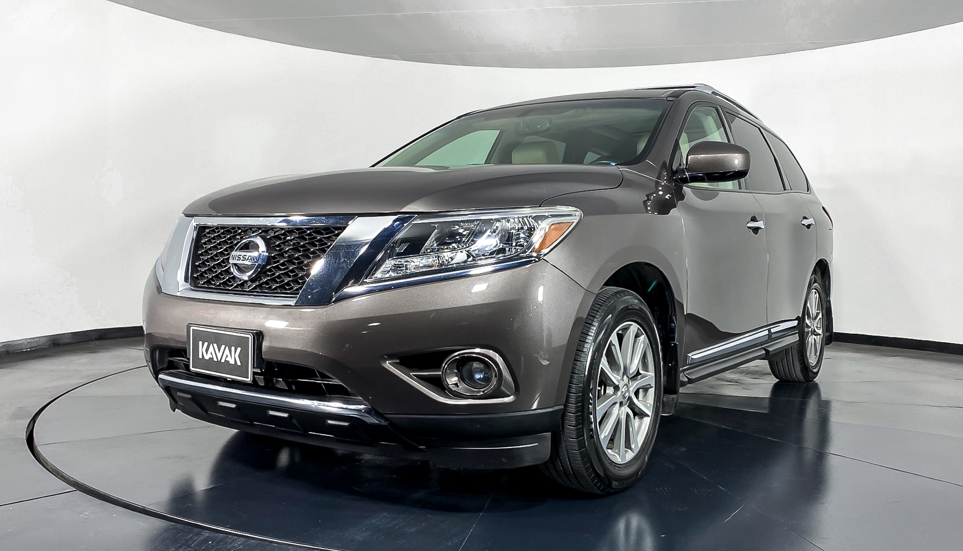Nissan pathfinder 2016