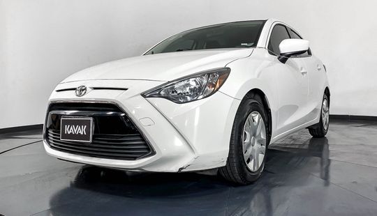 Toyota Yaris RLE 2017