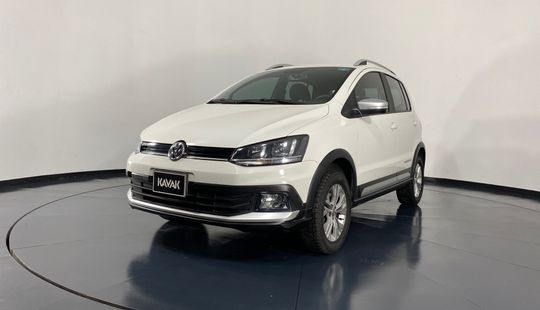 Volkswagen Crossfox Hatch Back 2017