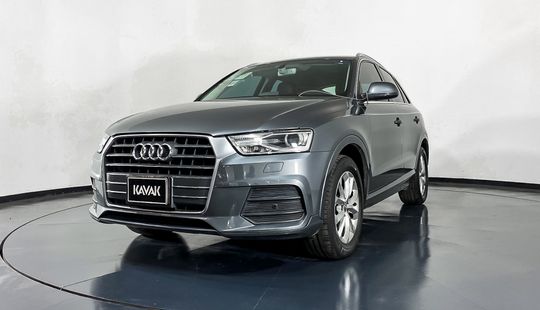 Audi Q3 Luxury 2016