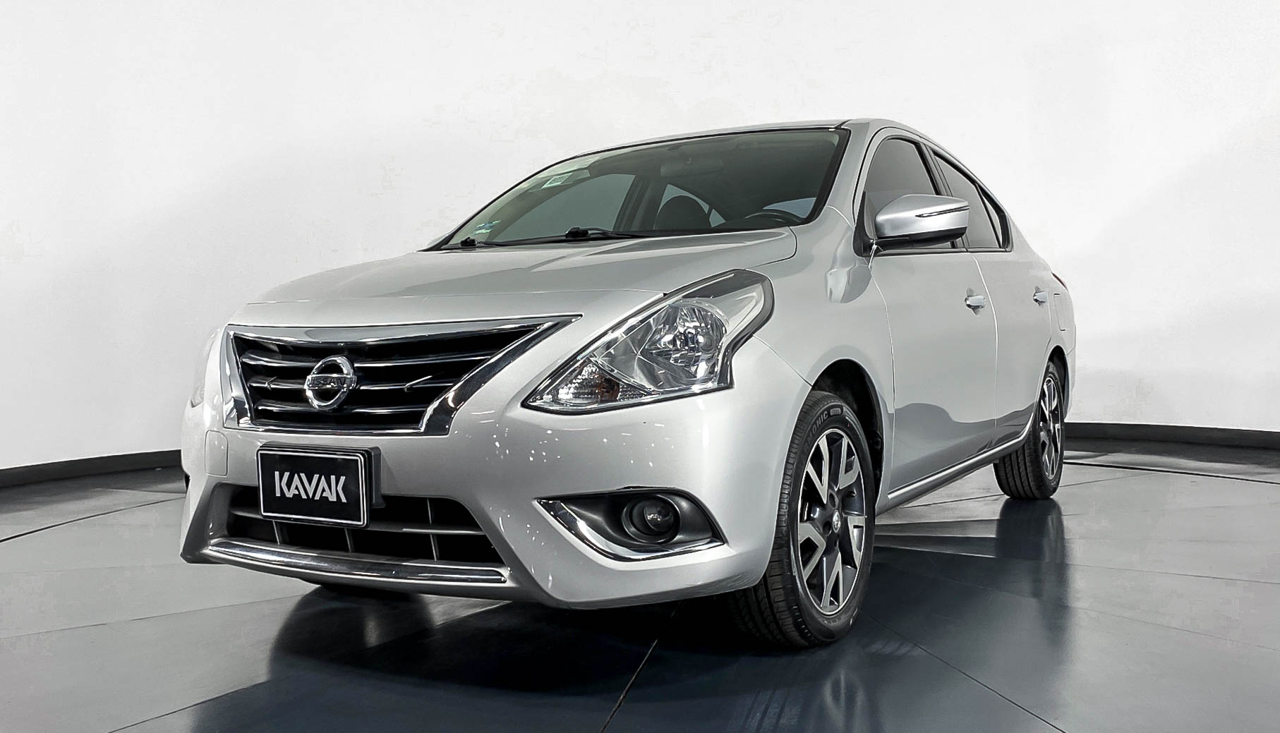 Nissan versa 2015