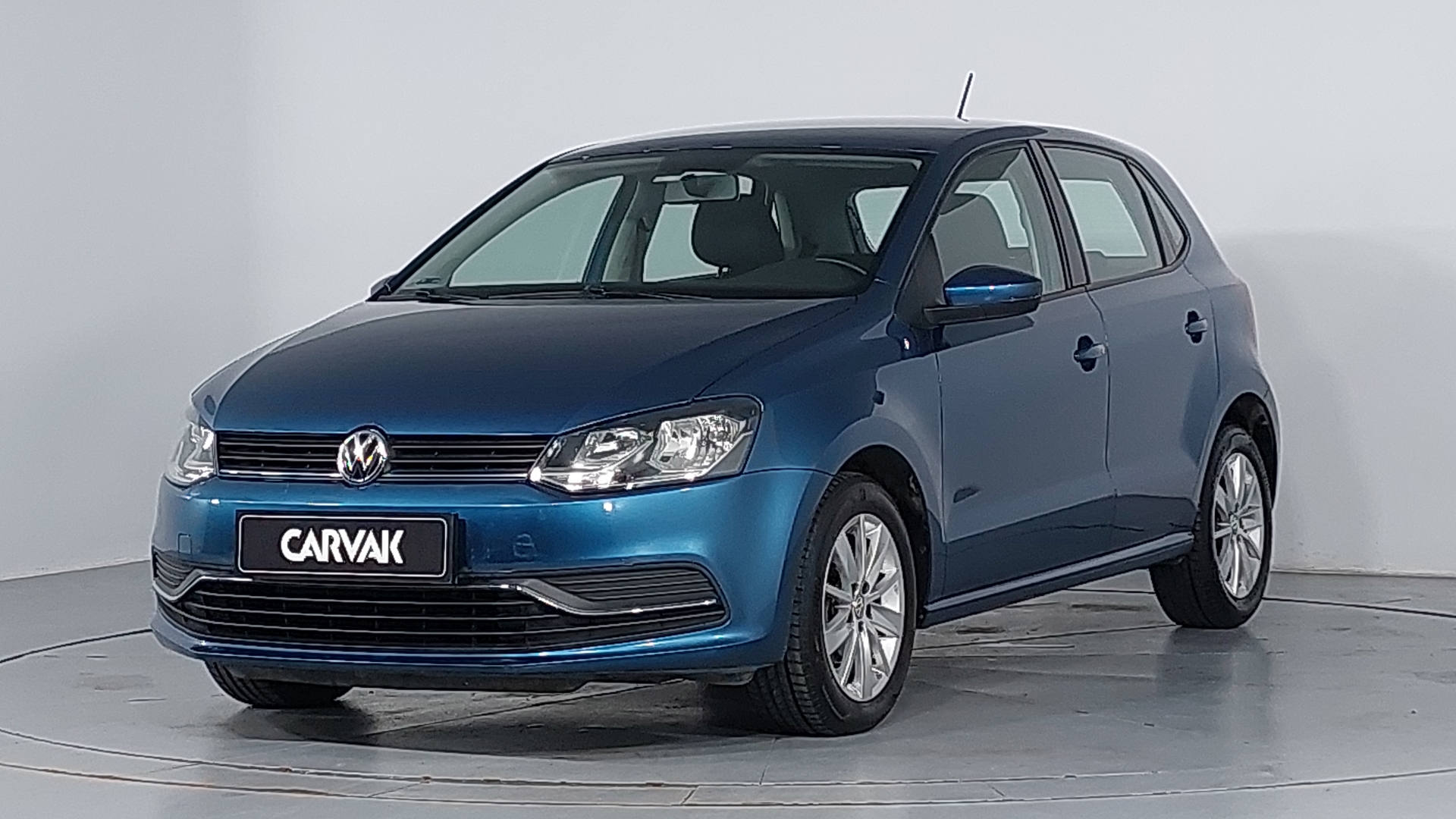 Volkswagen • Polo