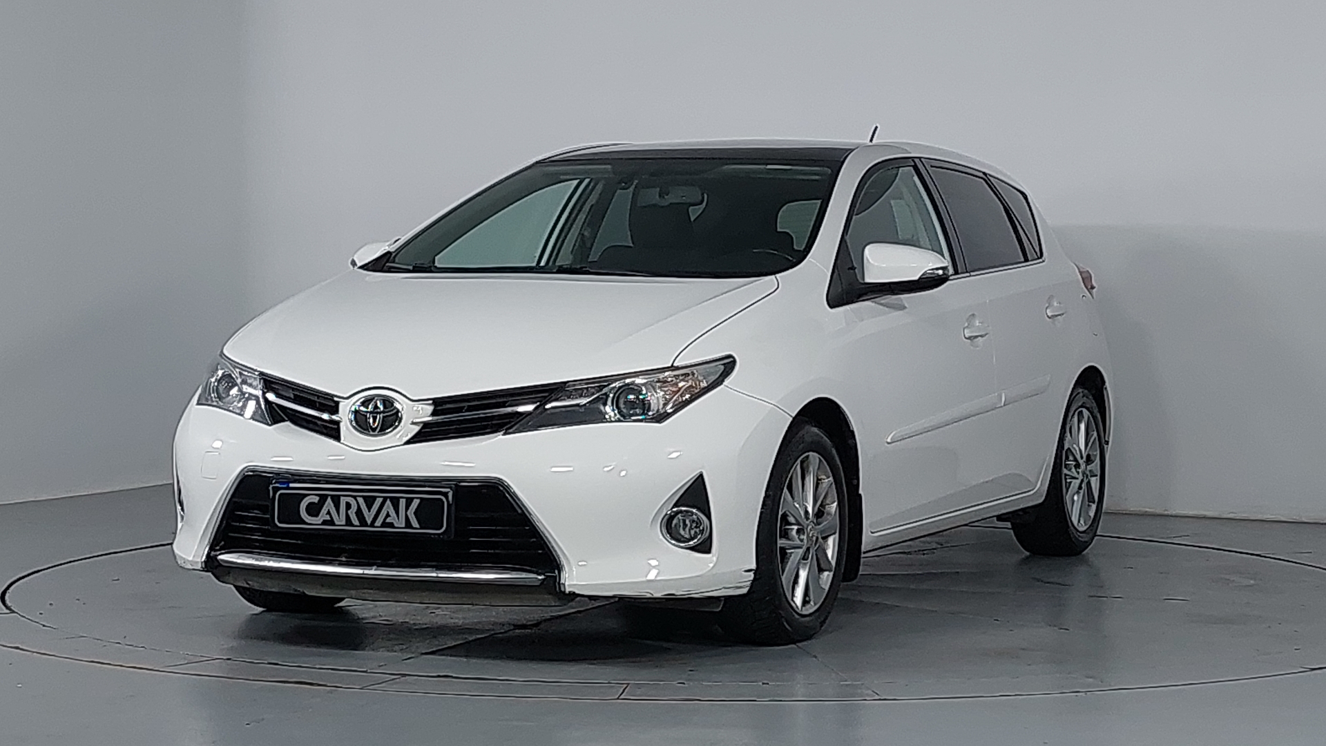 Toyota • Auris
