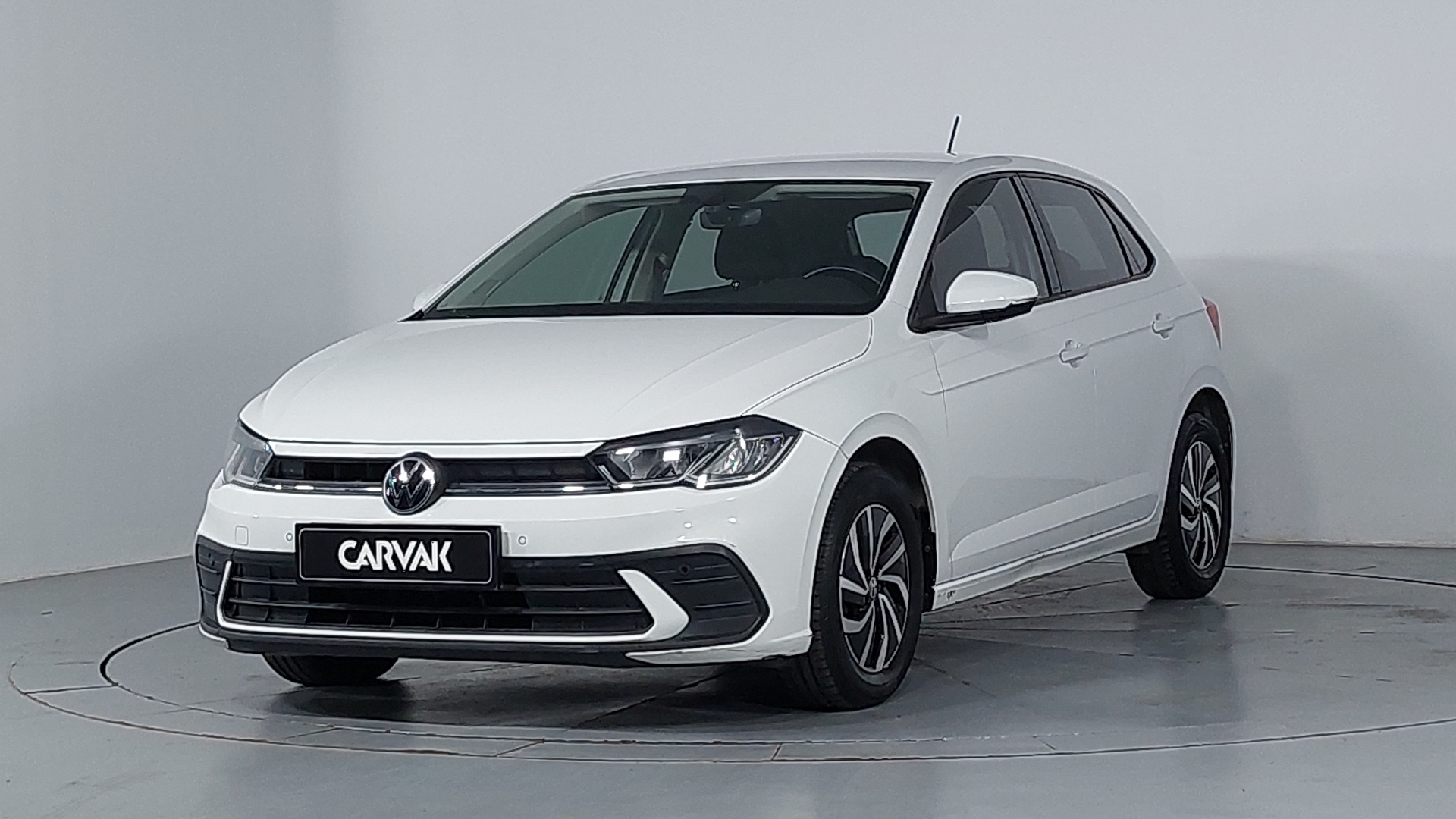 Volkswagen • Polo