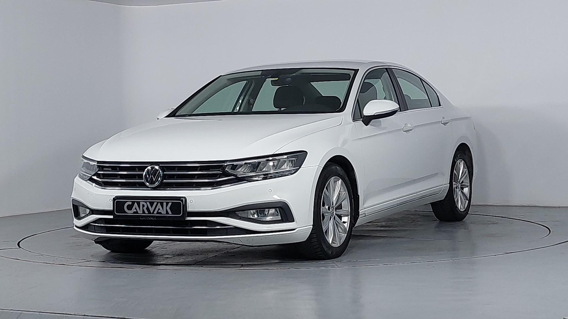 Volkswagen • Passat