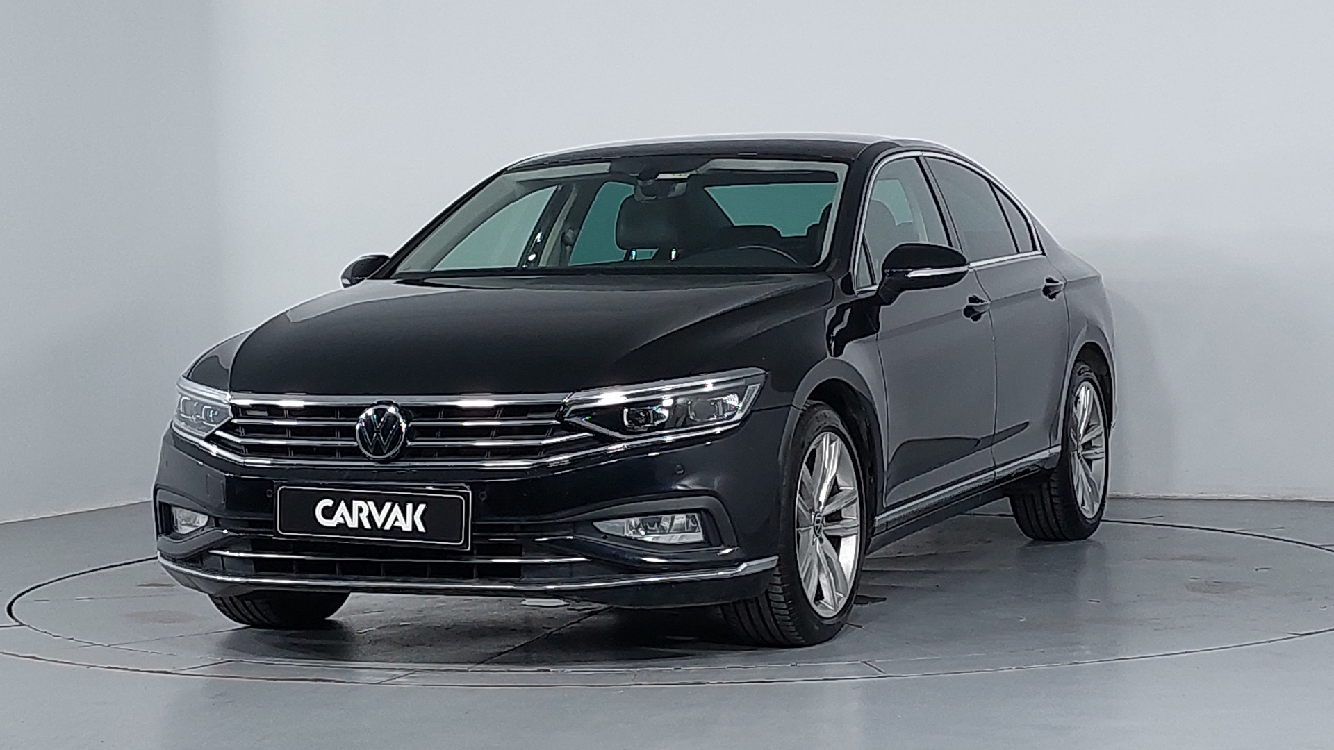 Volkswagen • Passat