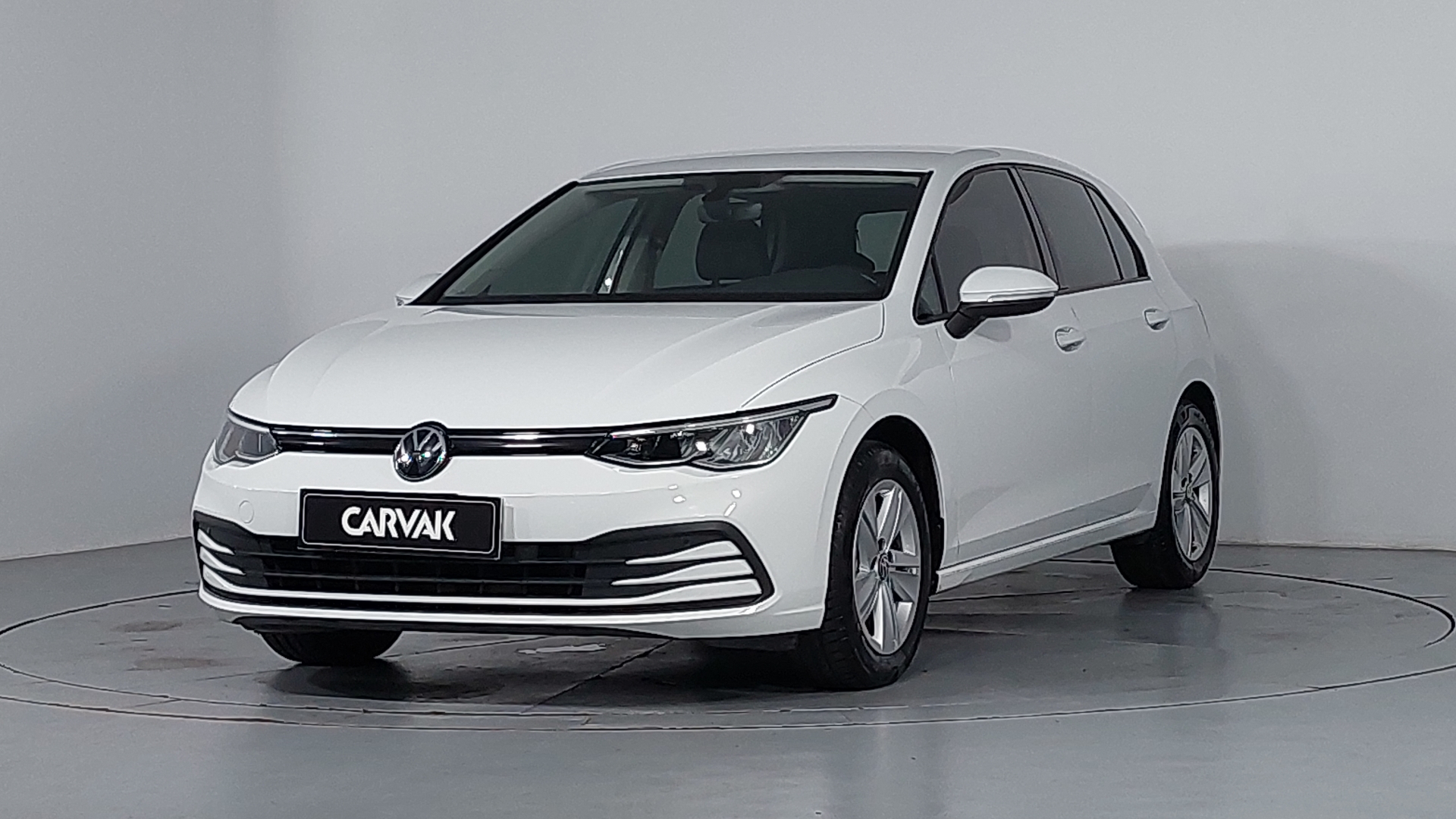 Volkswagen • Golf