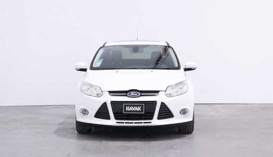 Ford Focus III 2.0 Sedan Se Plus At6 L/14 2015