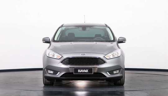 Ford Focus III 2.0 Sedan Se Plus At6 2017