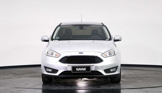 Ford Focus III 1.6 Sedan S 2016