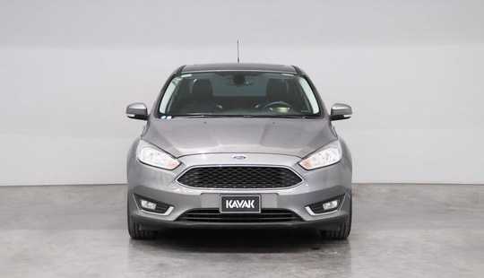 Ford Focus III 2.0 Sedan Se Plus Mt L/14 2015