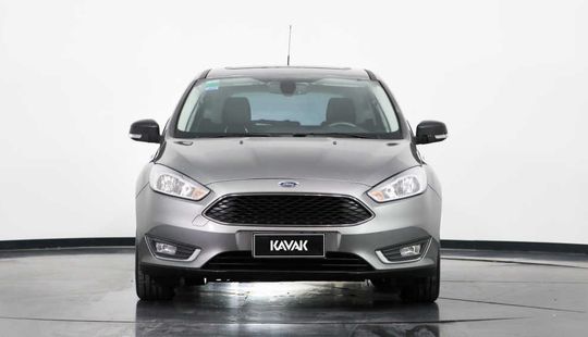 Ford Focus III 2.0 Se Plus Mt 2017