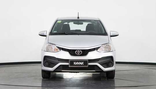 Toyota Etios 1.5 X L/17 2018