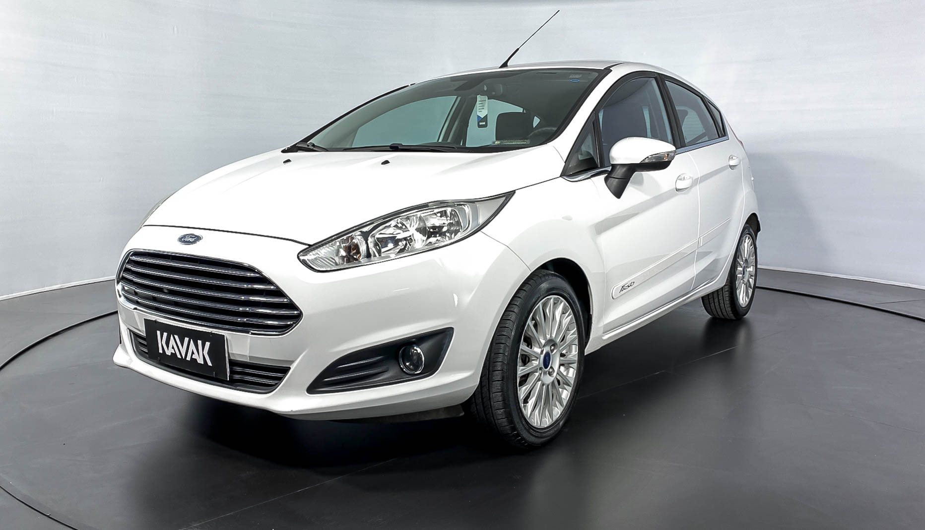 Ford fiesta 2015 седан